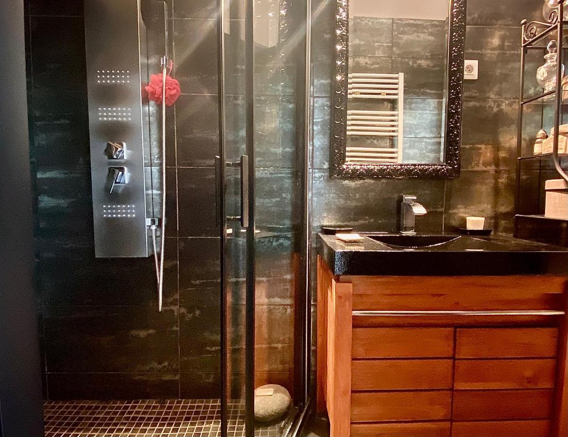 Grand Appartement Haussmanien De Standing Avec Jacuzzi Terrasse Et Parking En Hyper Centre Bordéus Exterior foto